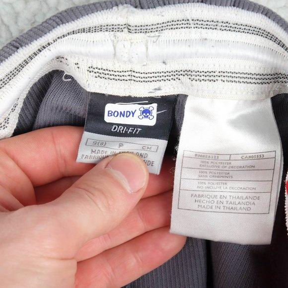 Vintage Nike Basketball Shorts Mens Small Gray Red Striped Ribbed Dri Fit 90s - Picture 8 of 8